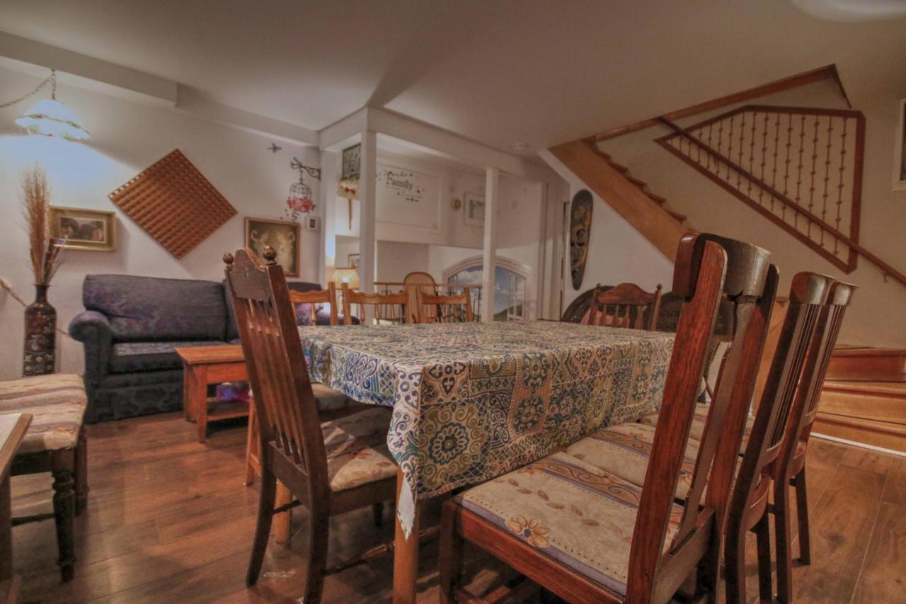 Vieille Maison Rustique Espace Interessant Québec Exterior foto