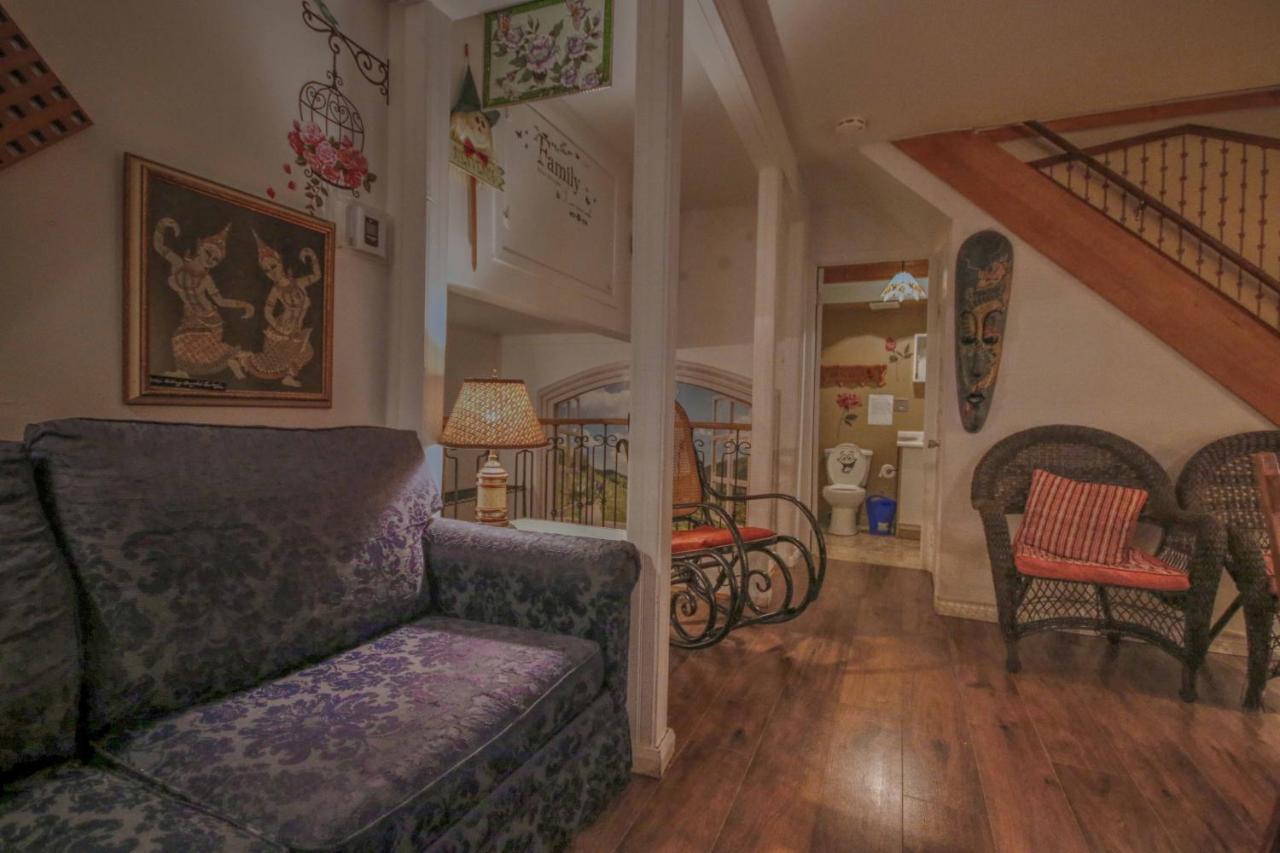 Vieille Maison Rustique Espace Interessant Québec Exterior foto